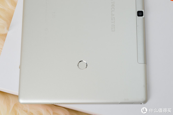 深度阅读,影音追剧,永不断网 ,实用高性价比 台电T20 4G平板电脑