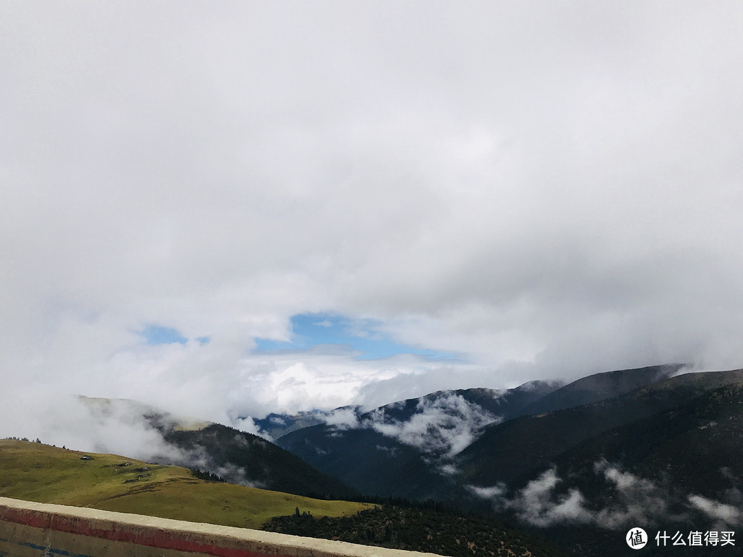 继普吉深潜，看过巴厘岛金打马尼火山；这一次，我们踏上海拔4000米的稻城亚丁，壮丽到令人震撼！