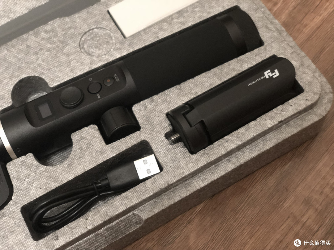 女生也可以轻松拍出大片---飞宇科技 星刃spg2手持手机稳定器使用体验