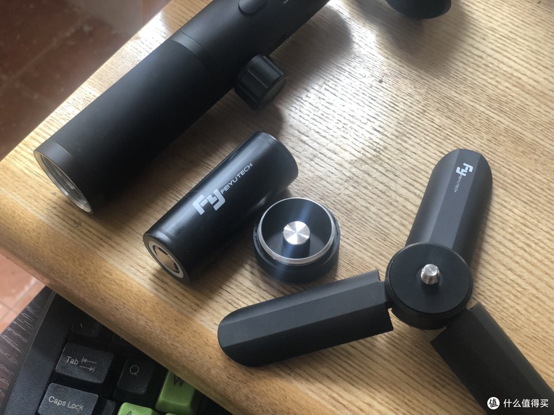 女生也可以轻松拍出大片---飞宇科技 星刃spg2手持手机稳定器使用体验