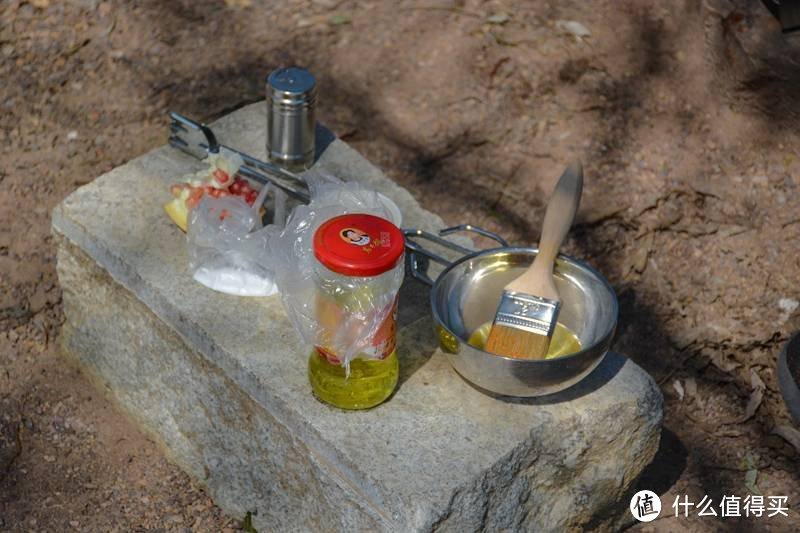 原来烧烤没那么麻烦，带上早风便携烧烤炉找个地就好