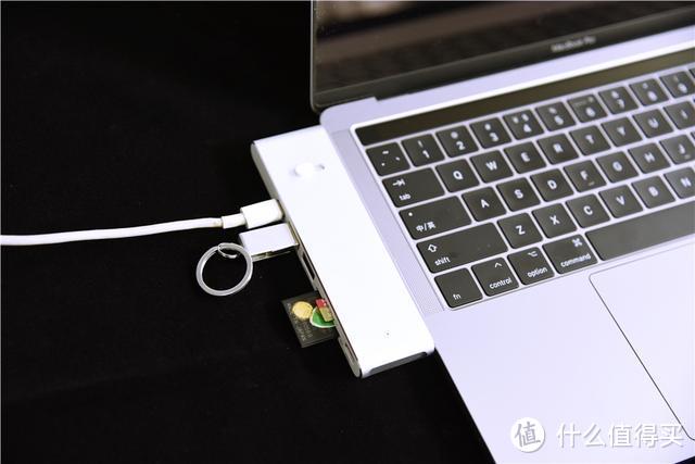 专为MacBook Pro设计, 开启商务办公“快”节奏！