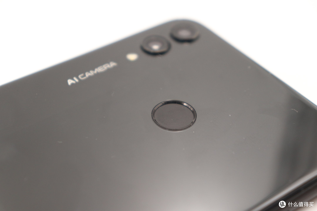 用了Honor 荣耀8x的全面屏再也回不去了,iPhone8 plus都沦为备用机