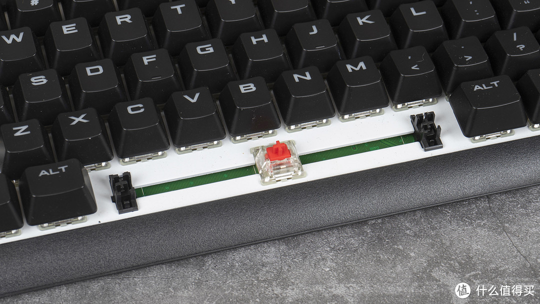 美商海盗船 STRAFE RGB MK.2 机械键盘 开箱分享