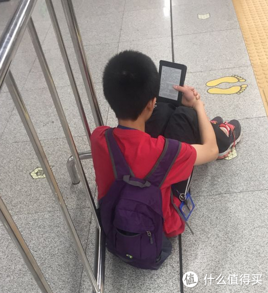 让人安静读书的神器：新手小白的kindle开箱