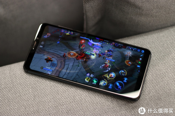 魅族V8评测:黄章打造的千元机,果然有些不一样