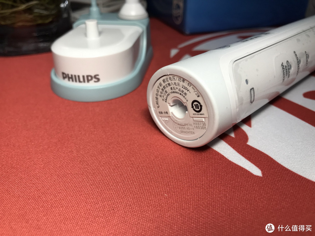 喜刷刷啊喜刷刷：PHILIPS 飞利浦 HX6730 声波震动牙刷