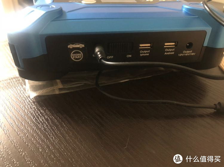 双usb 就是不知道安卓 苹果啥意思 充电时候屏幕显示电压电流等信息