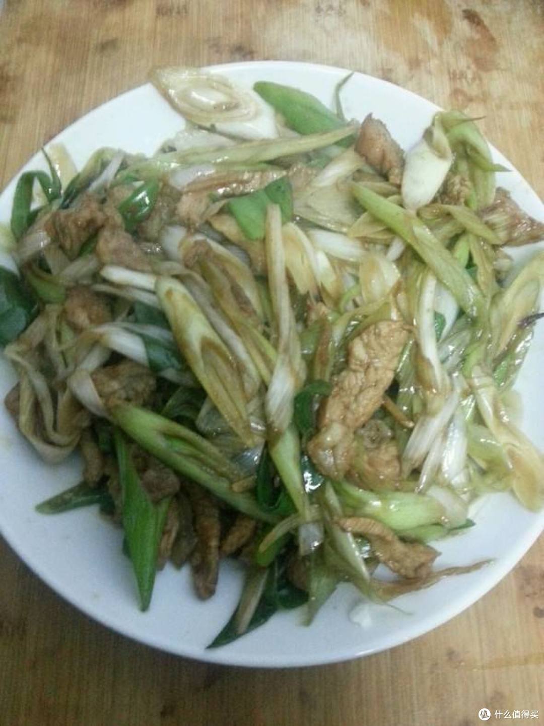 吃货的梦想是用肉来炒肉！我就这样做京酱肉丝，行不行？？