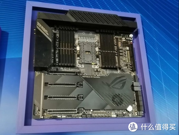 28核/56线程：intel 英特尔 发布 Xeon W-3175W 处理器