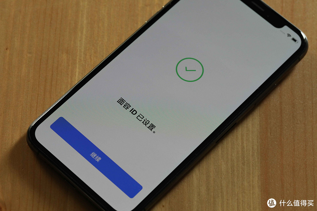 今年的新iPhone是否值得买？真实体验又是怎样的？相比旧款又更新了什么？一文告诉你！