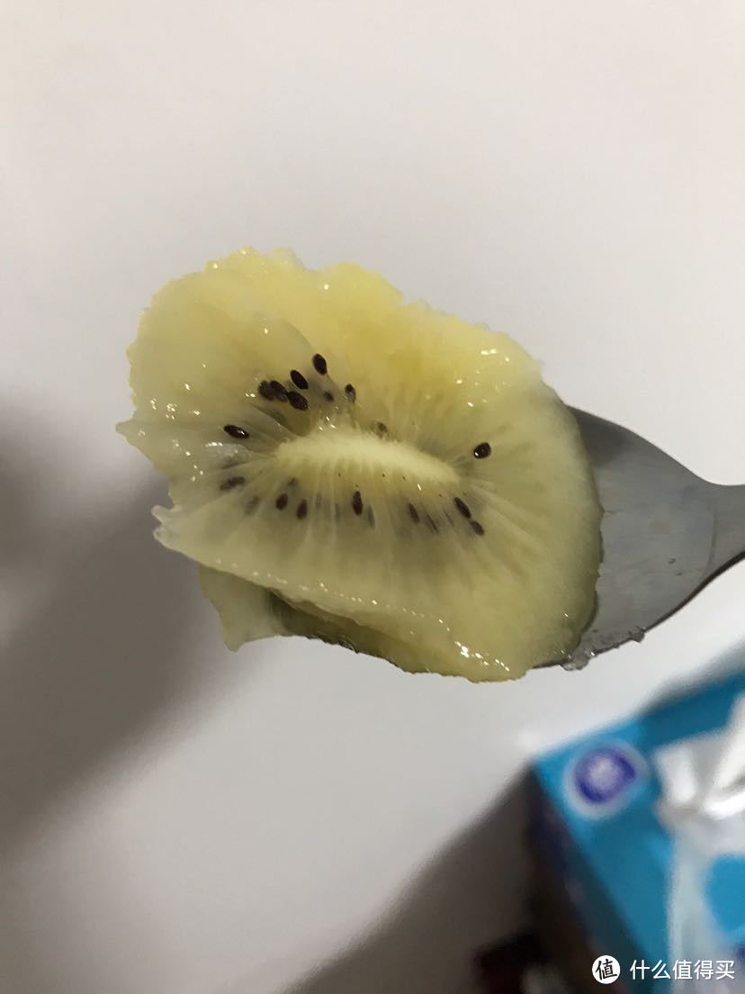 新西兰 Zespri 佳沛金奇异果原装箱巨大果开箱吃后感