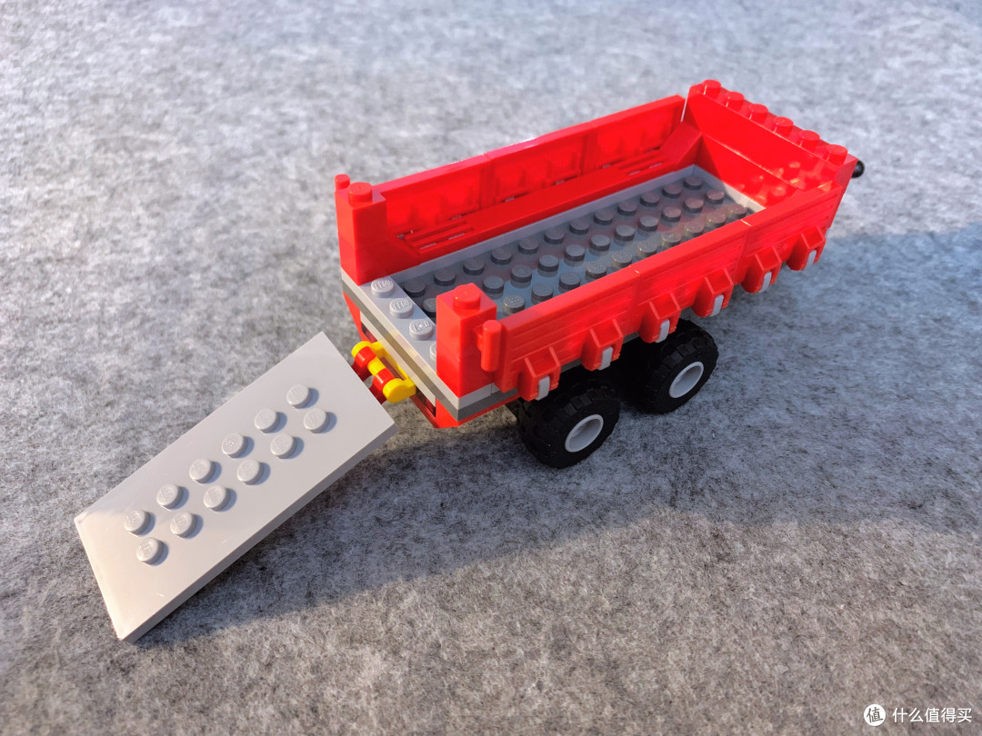LEGO 乐高 7634 拖拉机和7684 养猪场和拖拉机