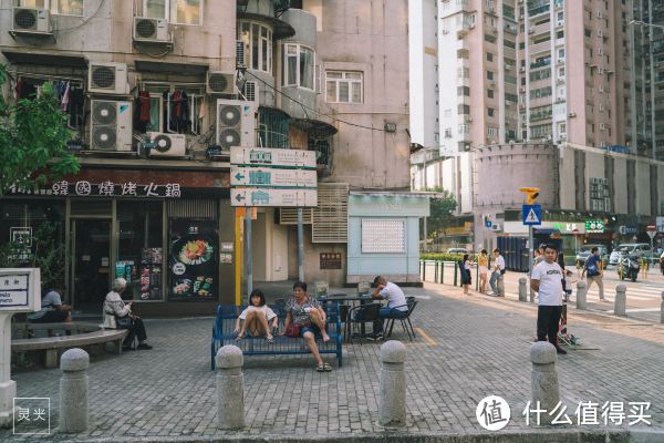 在赛博朋克美学消失前再去一次香港