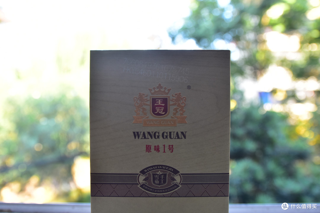 在逆光环境下用D7200拍摄的物体
