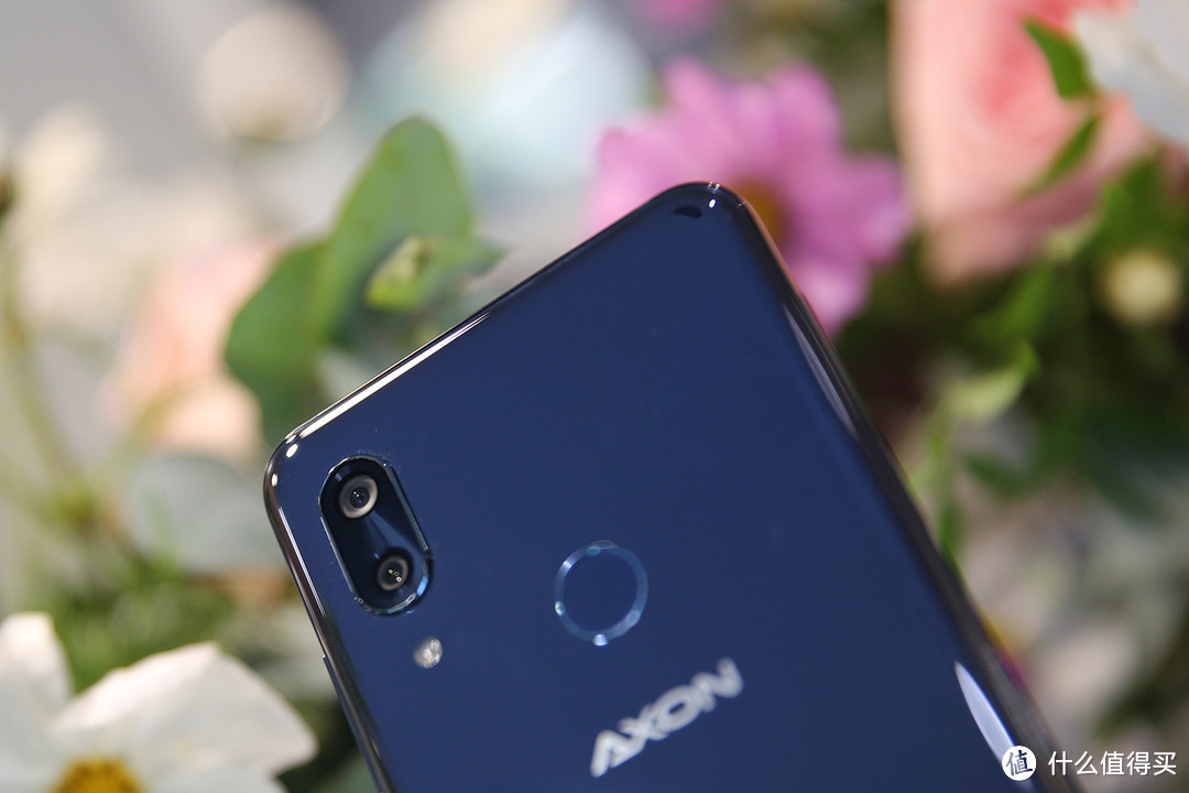 ZTE 中兴 国内发布 天机 Axon 9 Pro 智能手机，独立视效引擎支持HDR10、IP68防水