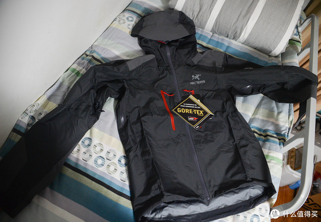 “不爱SV爱AR”—入手Arc'teryx Alpha AR Carbon Copy（碳灰色）