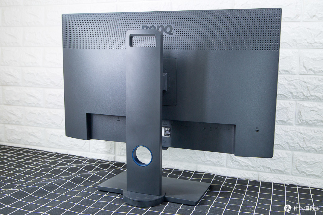 一款适合家用和工作的4K显示器?BenQ 明基 PD2700U显示器测评体验