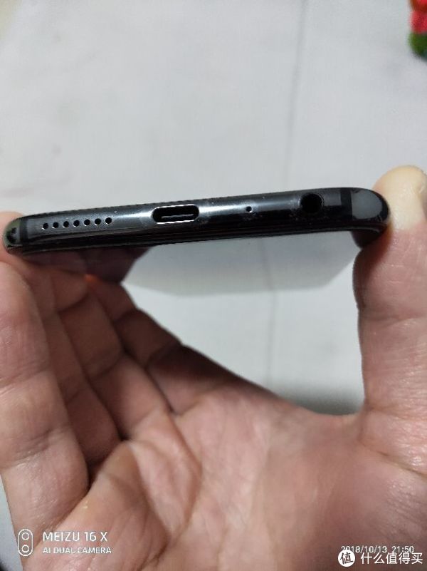 保留3.5㎜耳机孔，好评