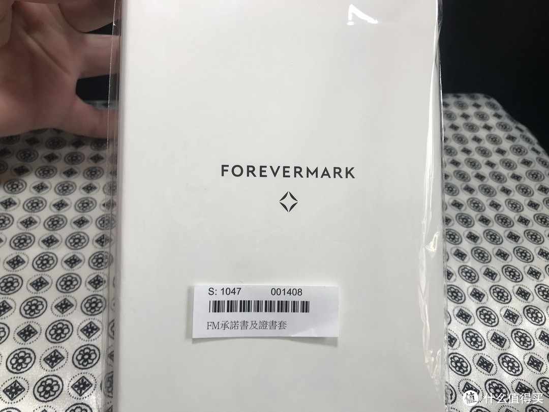 什么！周大福这款66分的钻石戒指卖3万？周大福 Forevermark 钻戒