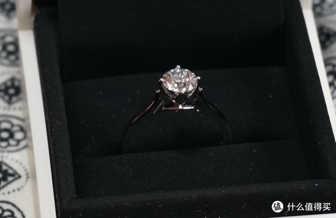 什么！周大福这款66分的钻石戒指卖3万？周大福 Forevermark 钻戒