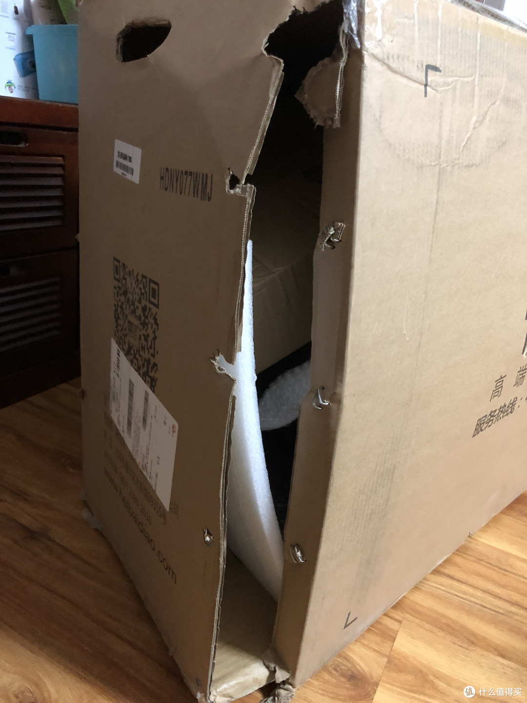 解锁新的抱娃姿势—黑白调 HDNY077 电脑椅开箱评测