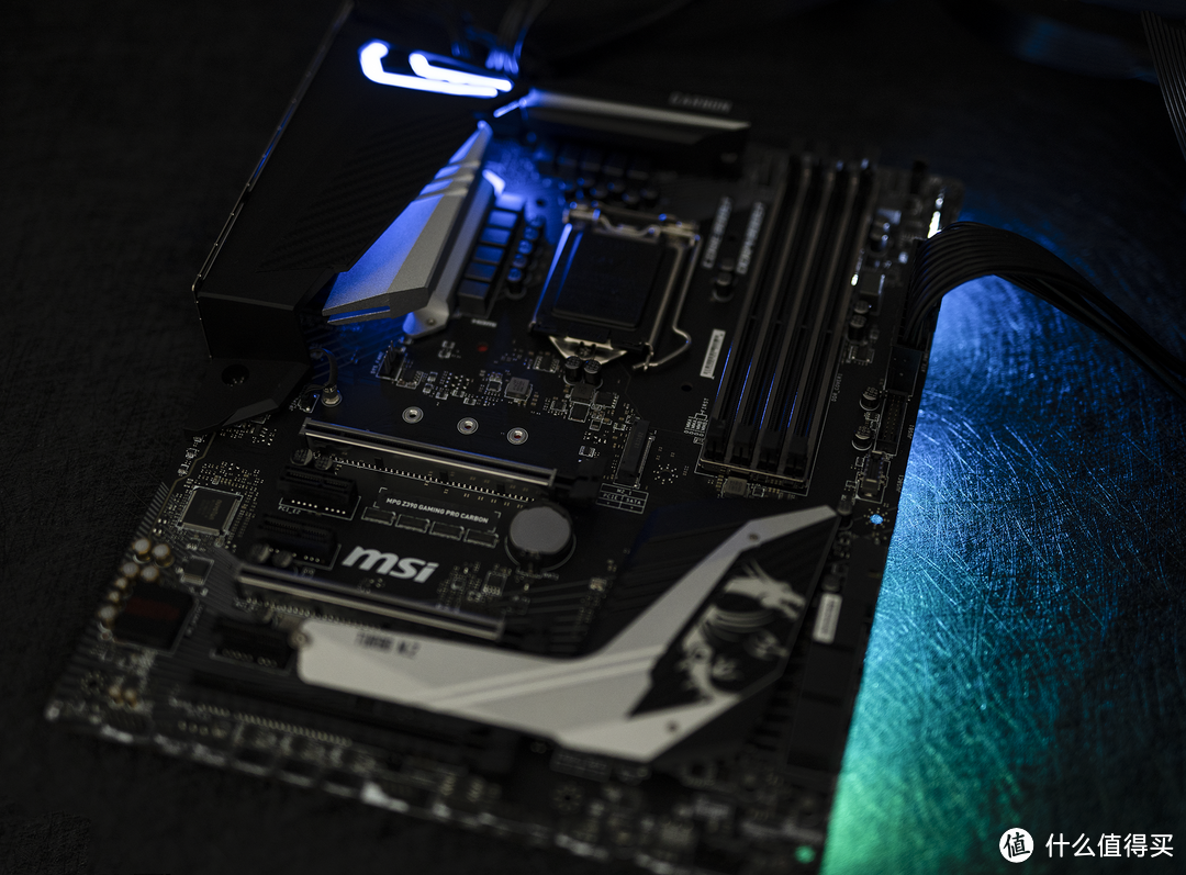 微星Z390 GAMING PRO CARBON主板抢先看：依旧是中高端主力