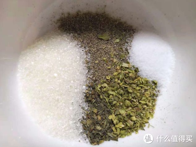 孩子吃腻家常菜了？试试自制披萨吧