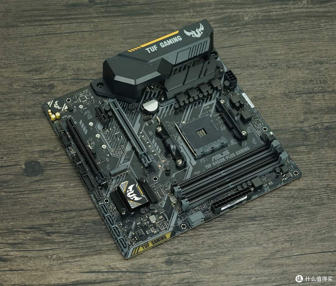 有了这台RTX2080Ti小钢炮 畅玩未来2年4K游戏大作也是湿湿碎!