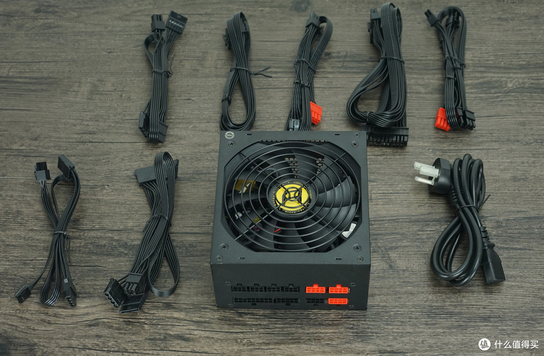 有了这台RTX2080Ti小钢炮 畅玩未来2年4K游戏大作也是湿湿碎!