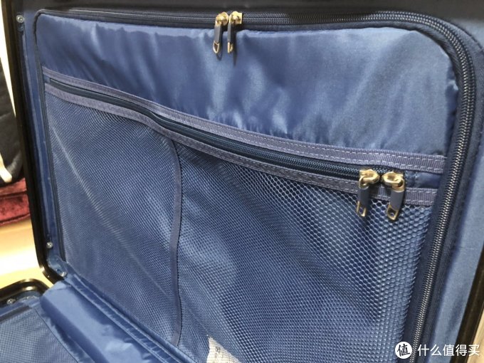 200元的颜值担当:网易严选24寸铝框行李箱简评