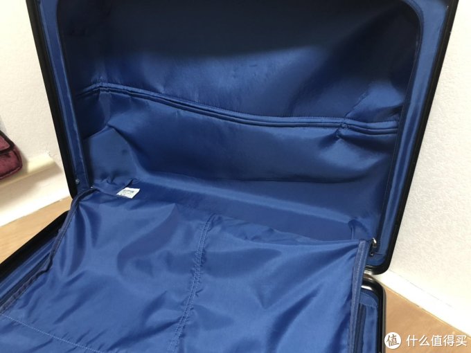 200元的颜值担当:网易严选24寸铝框行李箱简评