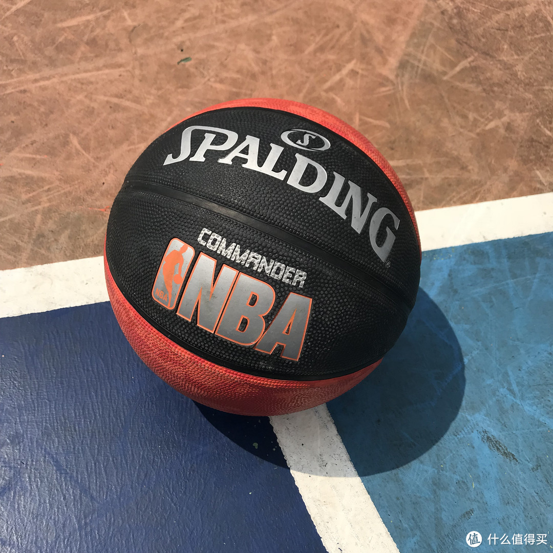 性价比！Spalding 斯伯丁 7号室外耐磨篮球开箱