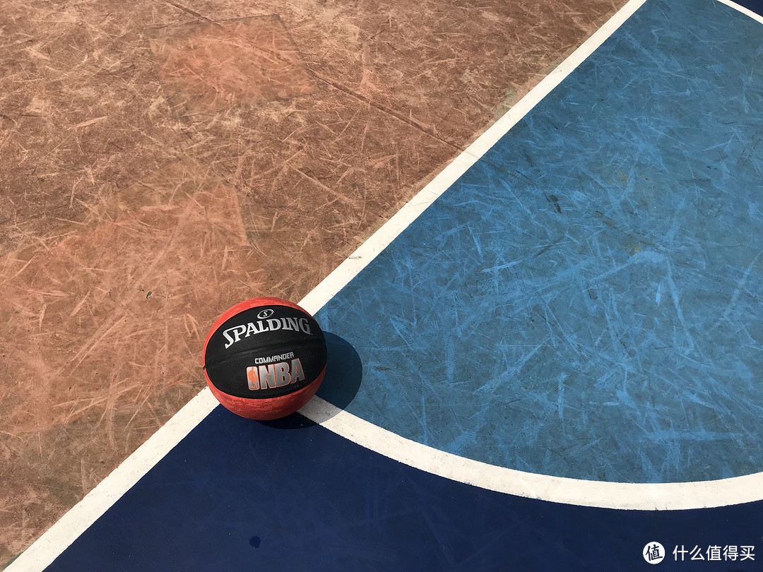 性价比！Spalding 斯伯丁 7号室外耐磨篮球开箱