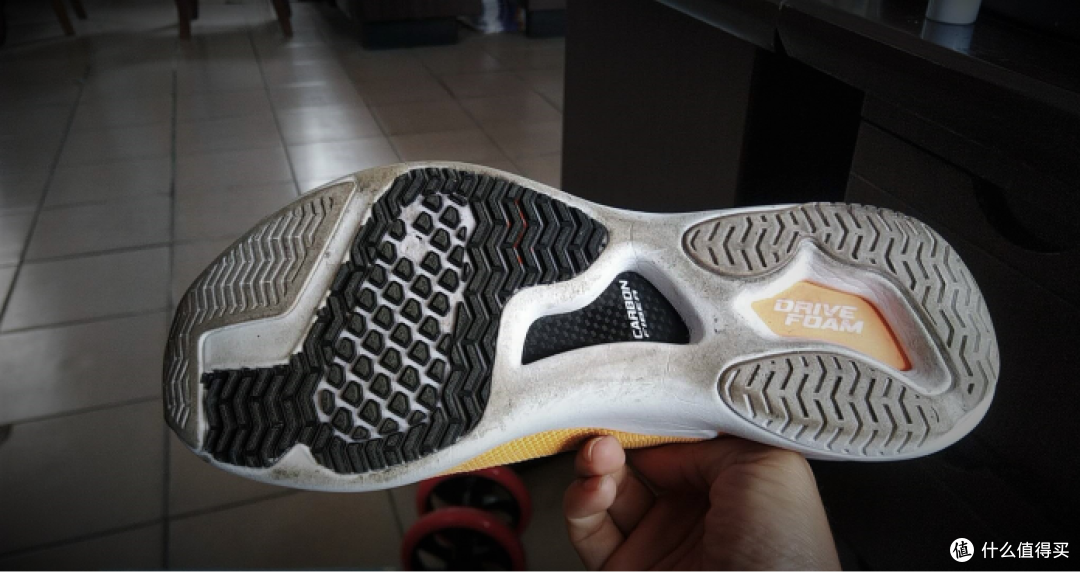 穿着它,你真的能追上风!LI-NING 李宁 追风跑鞋 200公里体验