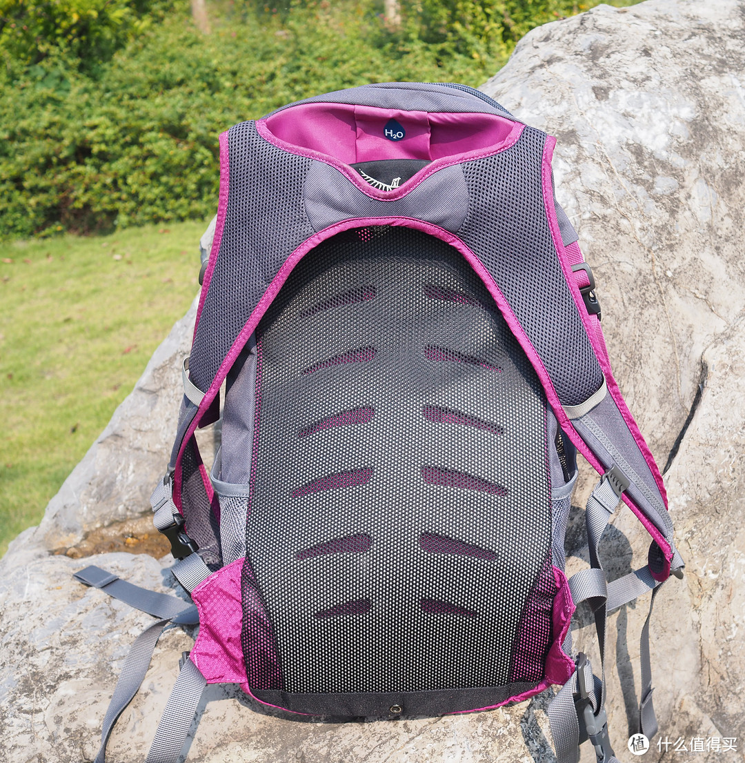 轻巧透气，功能齐全—Osprey S13 日光系列登山包双肩包  体验测评