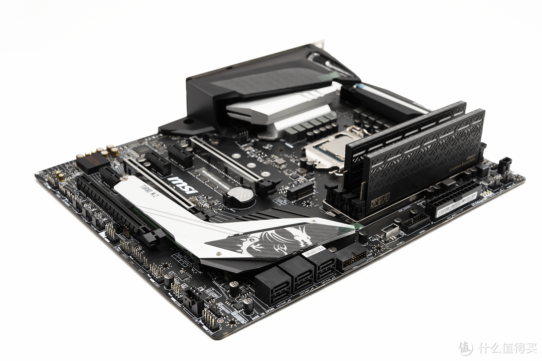 微星Z390 GAMING PRO CARBON主板抢先看:依旧是中高端主力