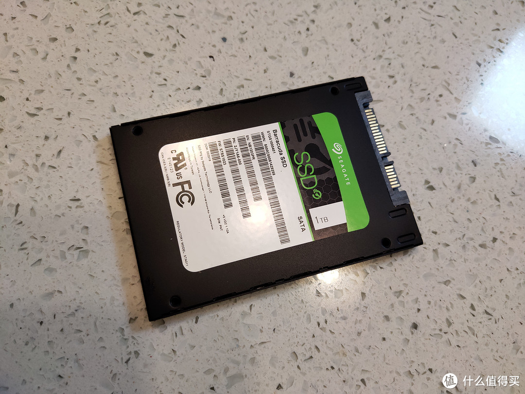 重回消费级市场：希捷酷鱼系列 1TB SATA 6 固态硬盘 开箱简测