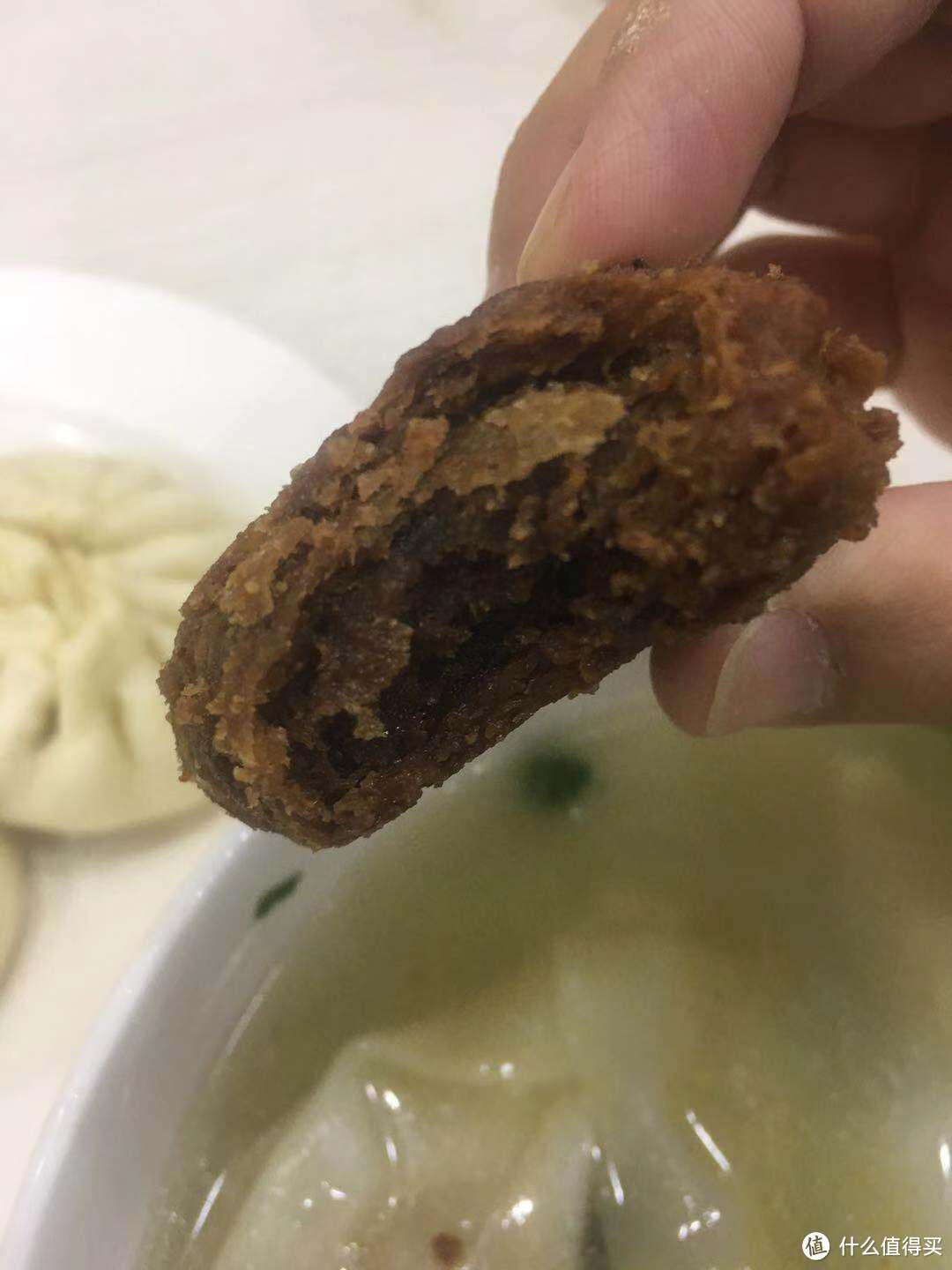 新出炉的小麻酱烧饼，甜香酥脆，美味非常