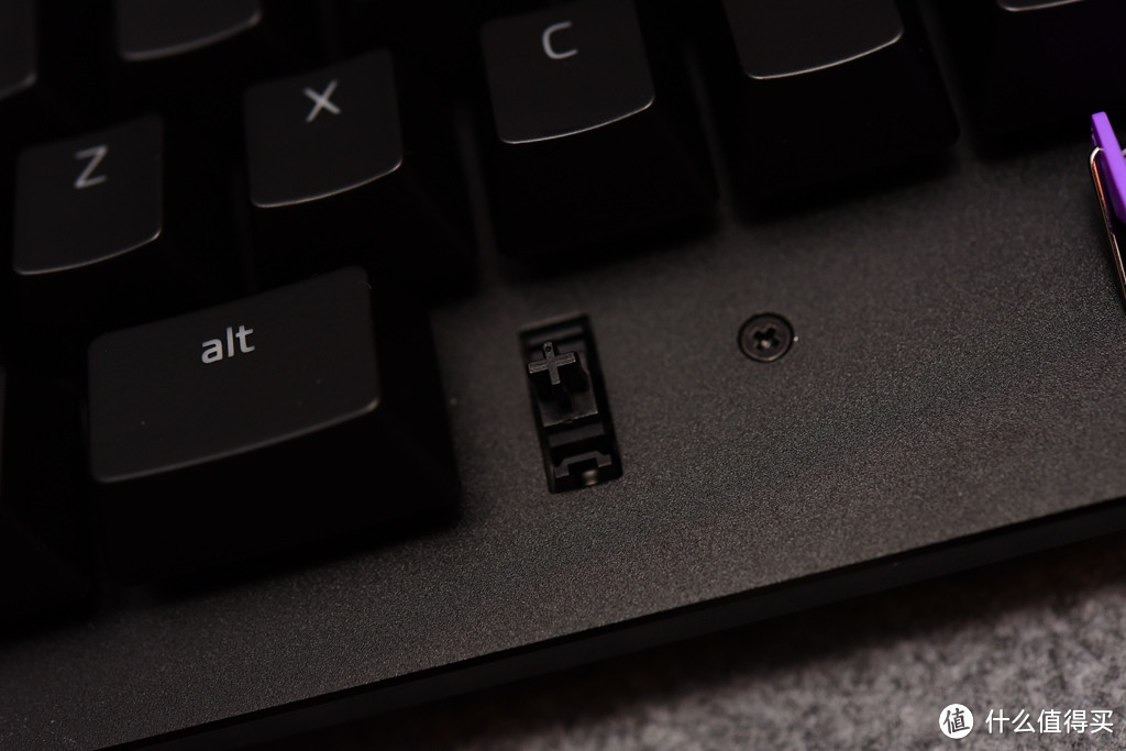 为了极致手感—雷蛇 Huntsman猎魂光蛛精英版光轴RGB键盘评测