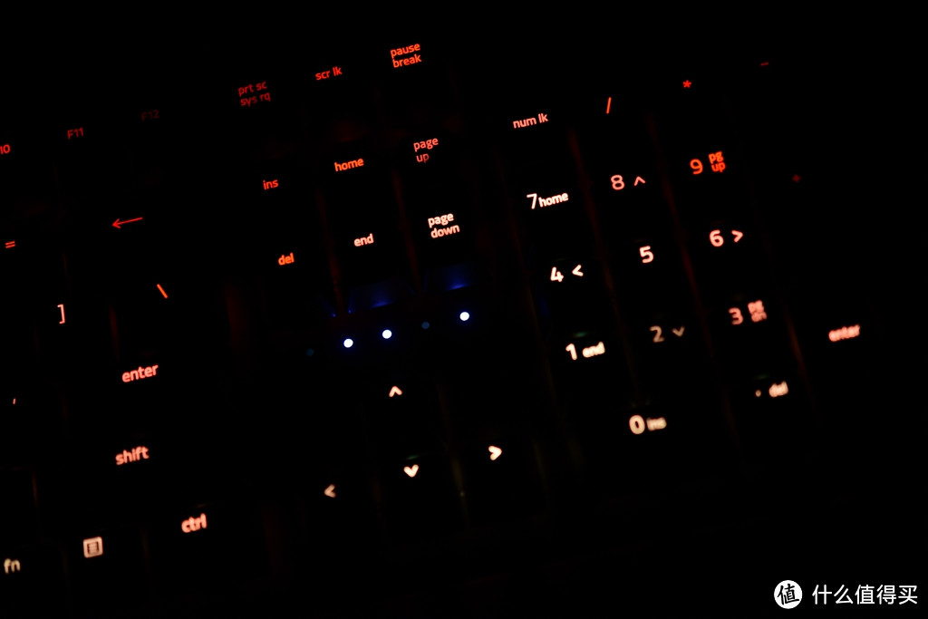 为了极致手感—雷蛇 Huntsman猎魂光蛛精英版光轴RGB键盘评测