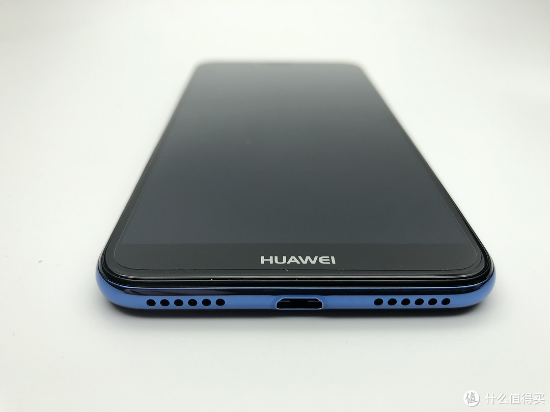 HUAWEI 华为畅享8e—适合做老人机吗？客观评价，不敢谈性价比