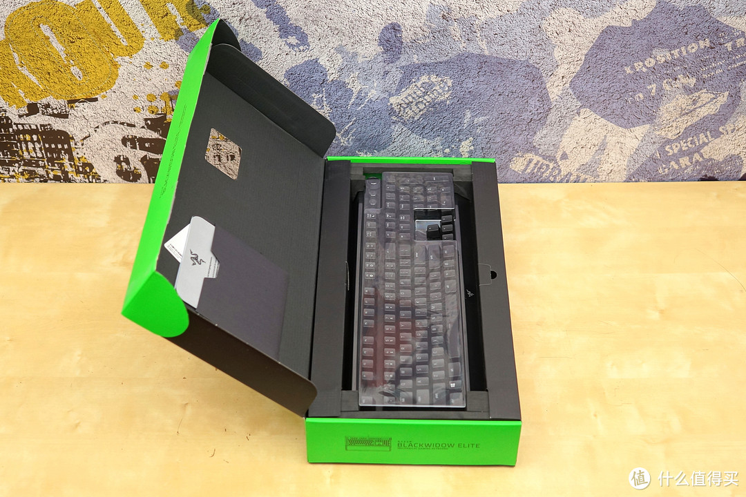 Razer新双侧墙机械轴体验 黑寡妇蜘蛛精英版众测报告