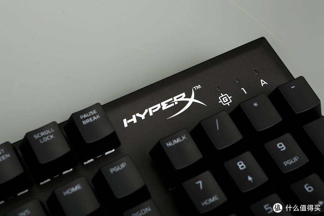 HyperX Alloy FPS RGB机械键盘外观