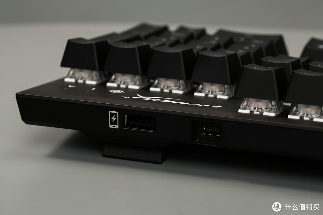 HyperX Alloy FPS RGB机械键盘外观