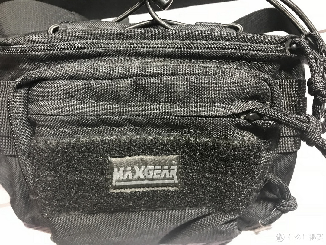 外出旅行好选择：马盖先 MaxGear 轻骑兵Q3骑行腰包