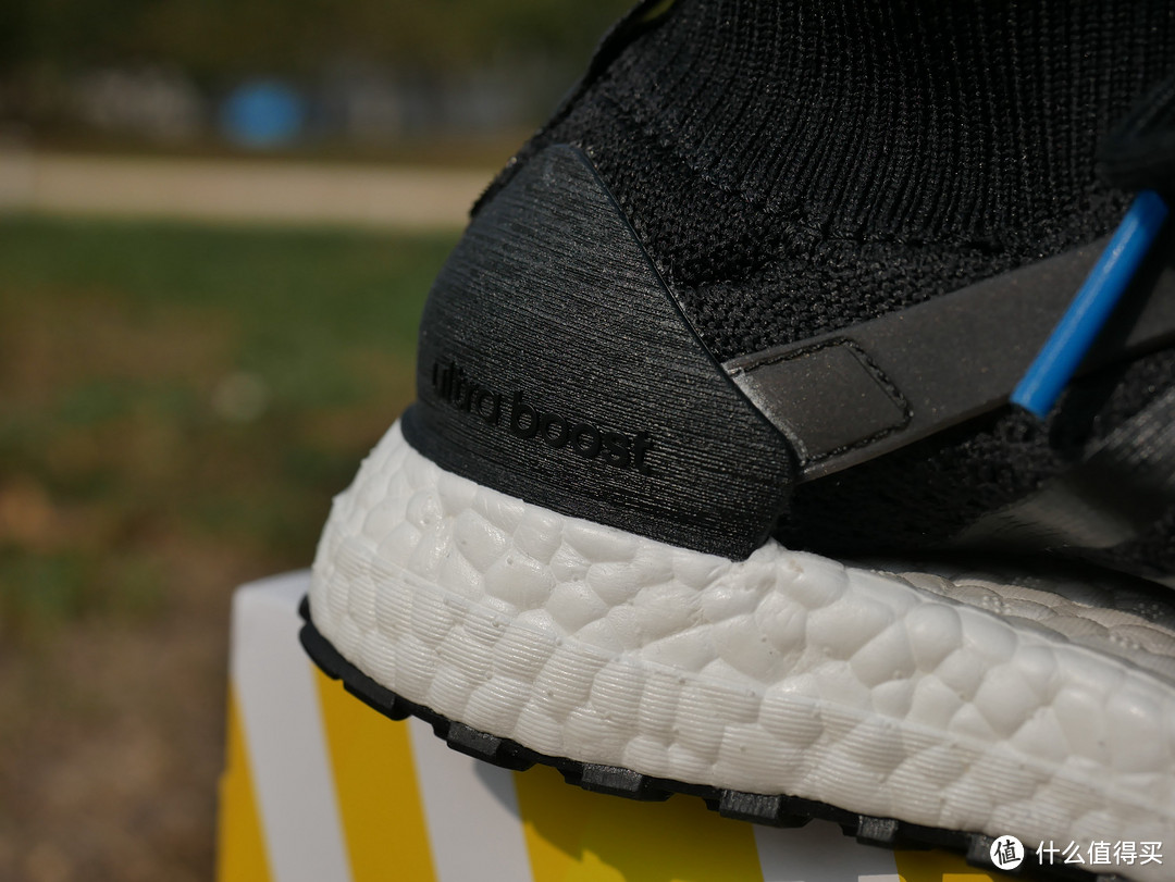 阿迪Boost*级跑鞋系列，UltraBOOST X All Terrain时髦（到飞起）