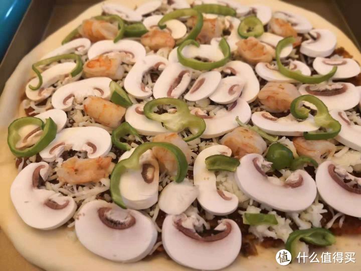 孩子吃腻家常菜了?试试自制披萨吧
