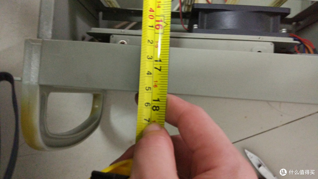 长度45cm,可以根据这个尺寸选择合适的机柜