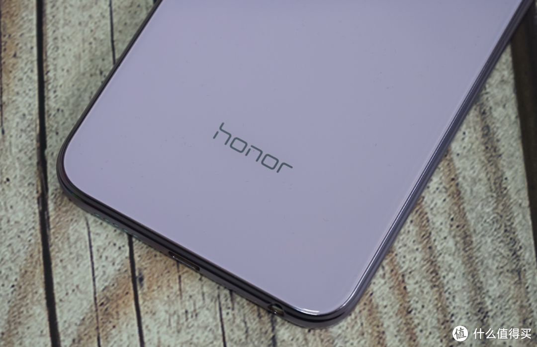 触手可及的千元颜值机：Honor 荣耀9i 4+64GB 梦幻紫